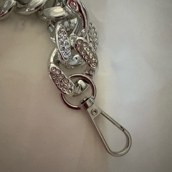 Silver women’s Chain Bracelet for your pocketbook - Picture 2 of 6